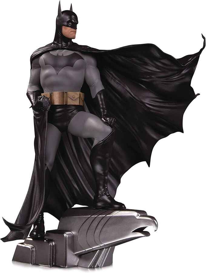 DC Collectibles Designer Series: Batman 14 Inch Deluxe Statue by Alex Ross