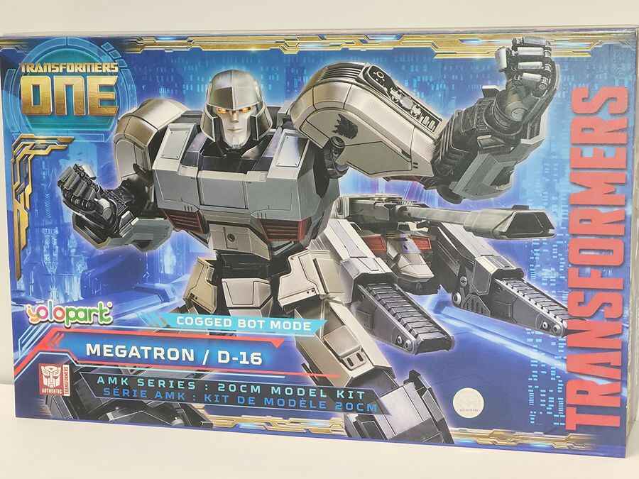 Transformers ONE Megatron (D-16) (Cogged Mode) 8 Inch Model Kit AMK Series