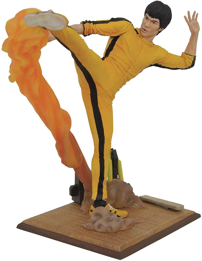 Bruce Lee Gallery Bruce Lee Kicking Smoke 10 Inch PVC Figure - figurineforall.com